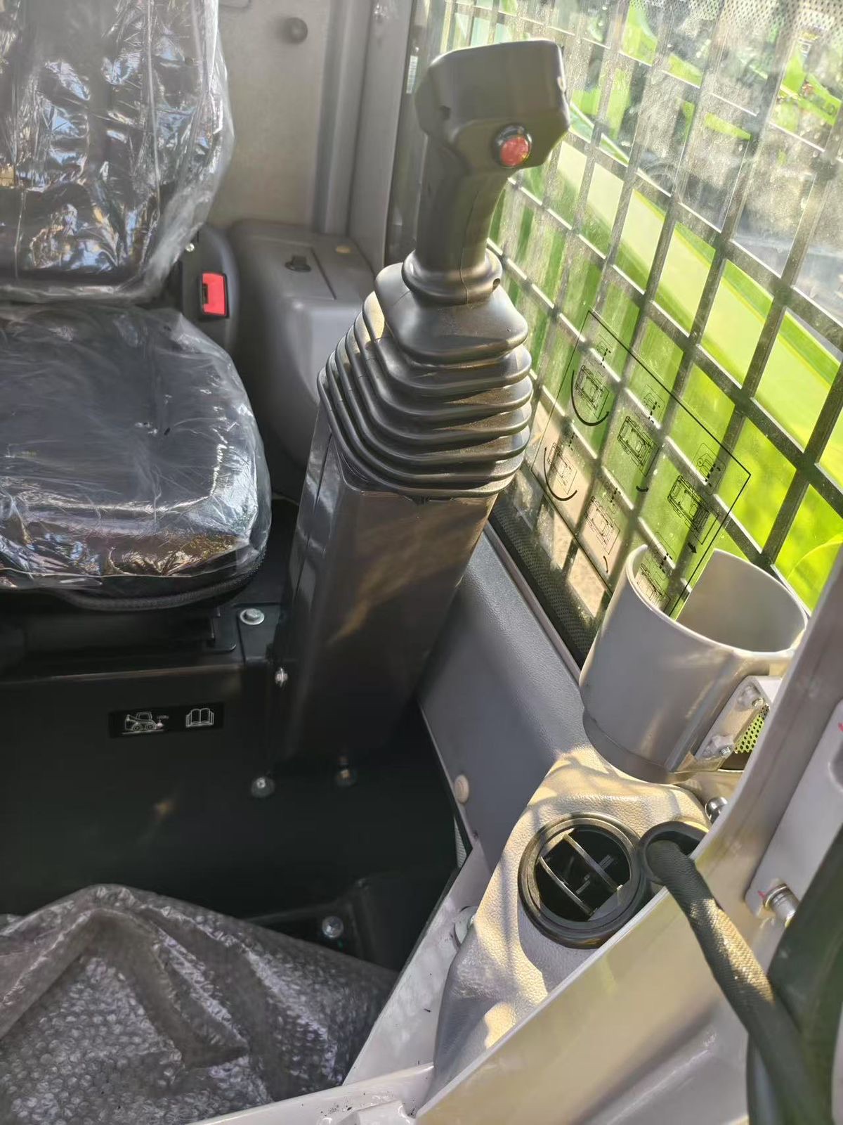 Мини-погрузчик Zoomlion ZS120V HF Joystick 2Speed фото 7